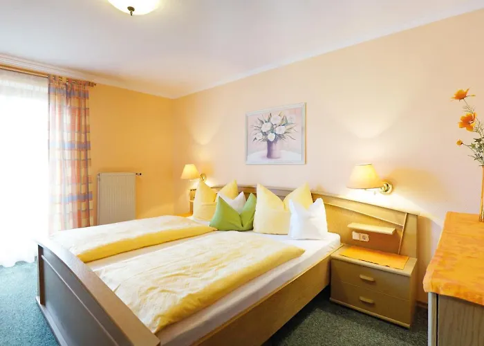 Riedl Hotel *